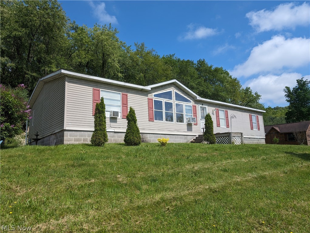 2492 Irish Ridge Road East Liverpool OH 43920