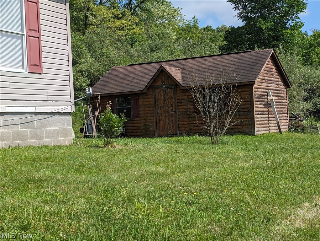 2492 Irish Ridge Road East Liverpool OH 43920