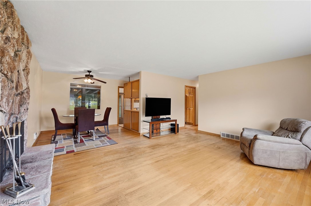 2075 Heatherlane Drive Broadview Heights OH 44147