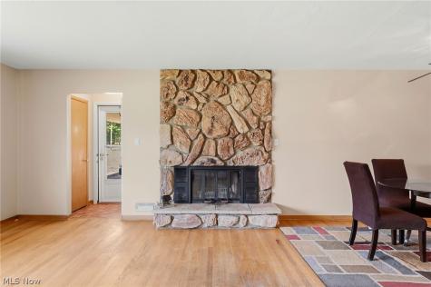 2075 Heatherlane Drive Broadview Heights OH 44147