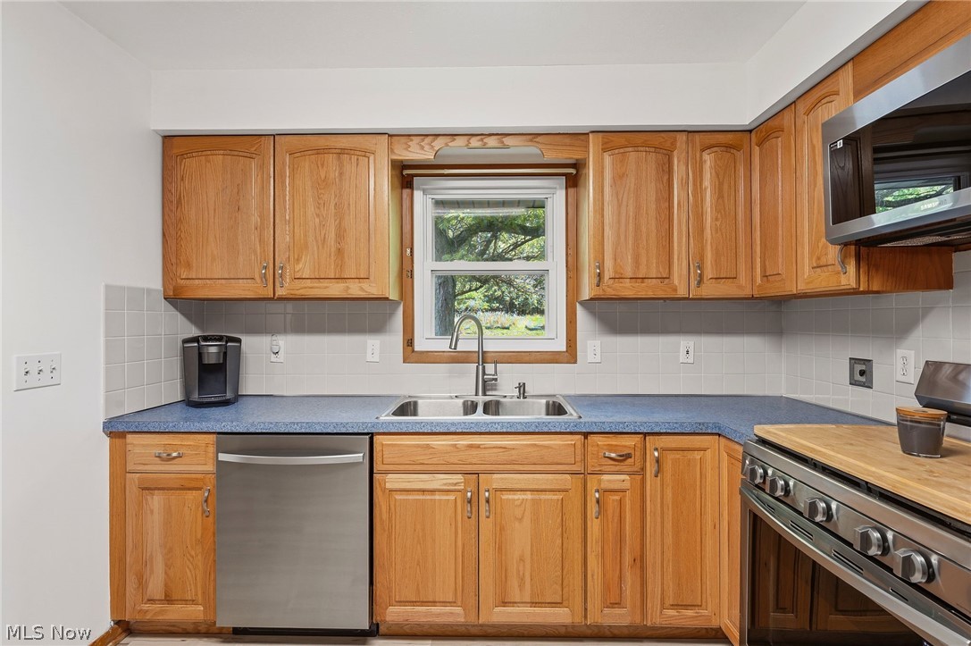 2075 Heatherlane Drive Broadview Heights OH 44147