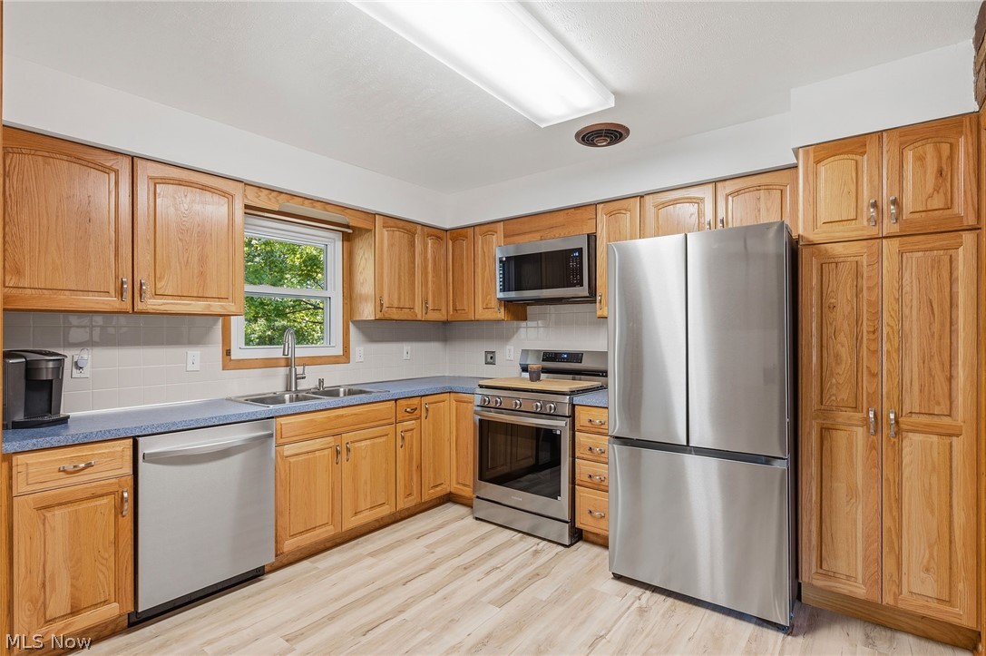 2075 Heatherlane Drive Broadview Heights OH 44147
