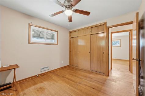 2075 Heatherlane Drive Broadview Heights OH 44147
