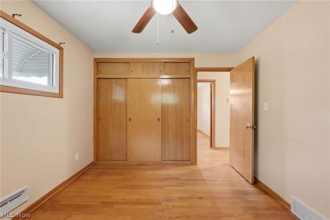 2075 Heatherlane Drive Broadview Heights OH 44147