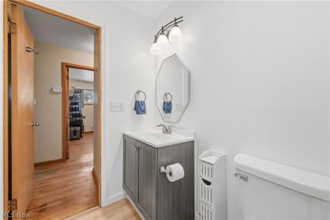 2075 Heatherlane Drive Broadview Heights OH 44147
