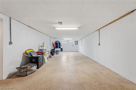 2075 Heatherlane Drive Broadview Heights OH 44147