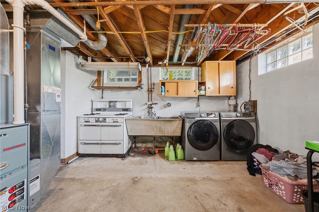 2075 Heatherlane Drive Broadview Heights OH 44147