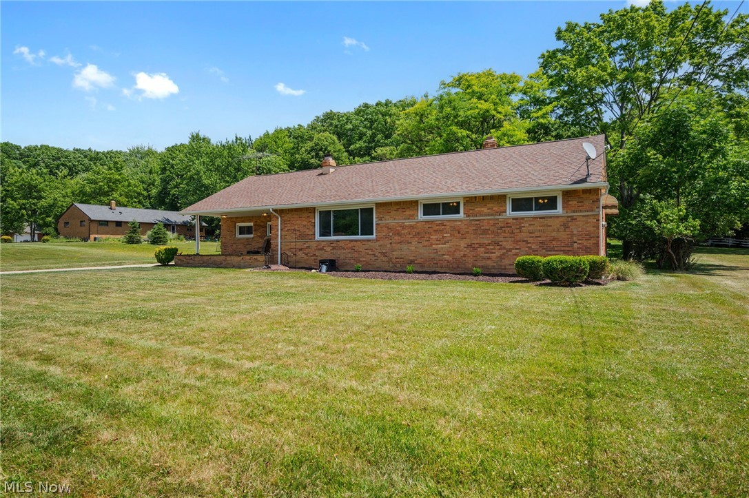 2075 Heatherlane Drive Broadview Heights OH 44147