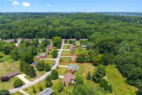 2075 Heatherlane Drive Broadview Heights OH 44147