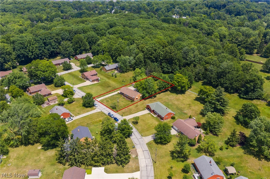 2075 Heatherlane Drive Broadview Heights OH 44147