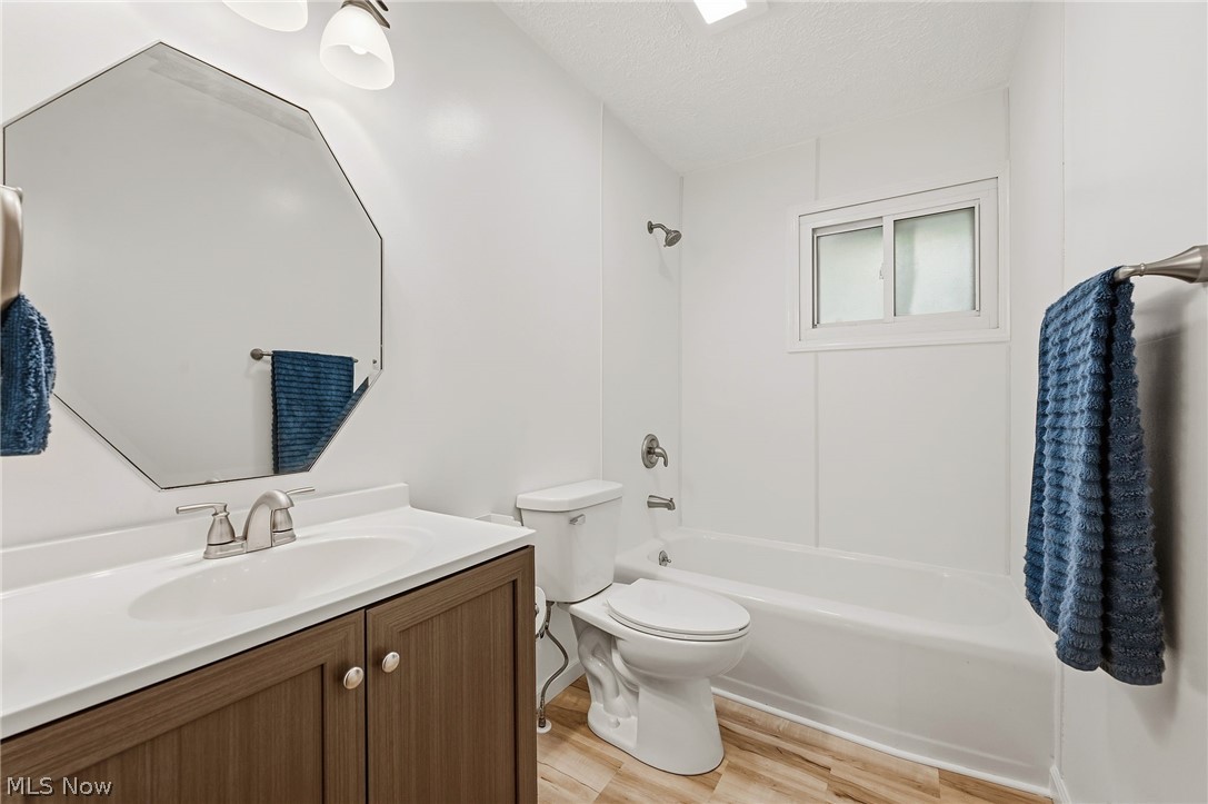 2075 Heatherlane Drive Broadview Heights OH 44147