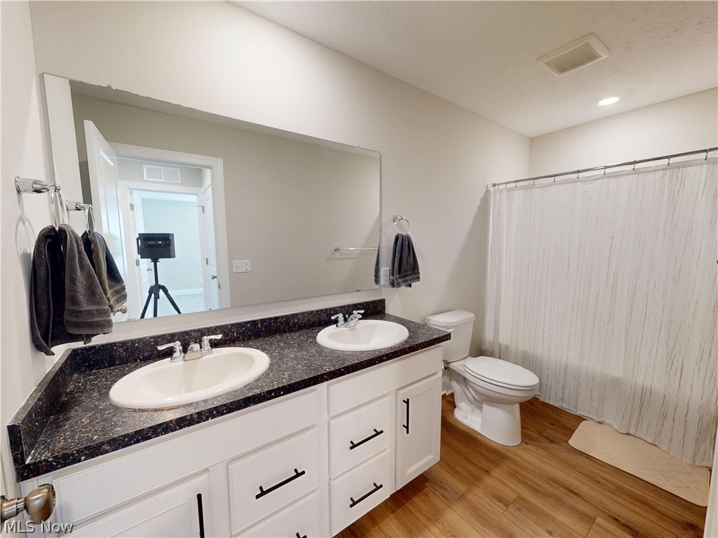 7789 Clydesdale Drive Mentor OH 44060
