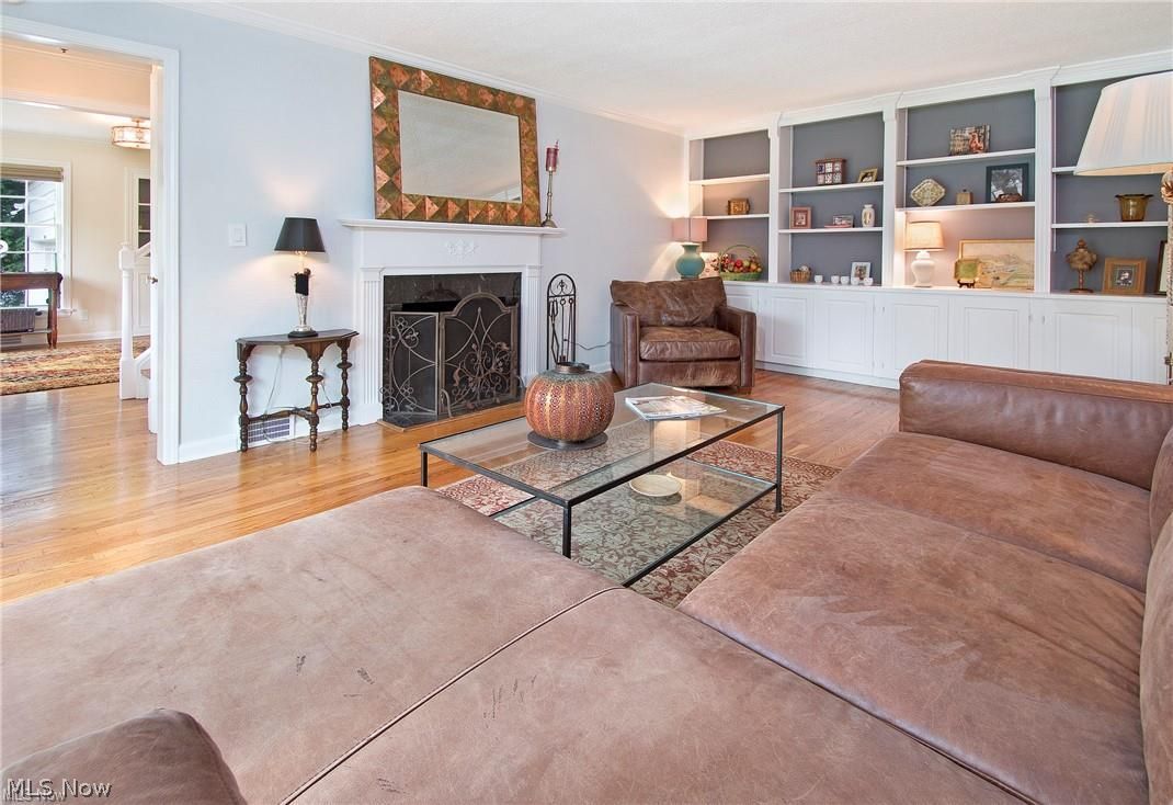 8282 Valley Drive Chagrin Falls OH 44023