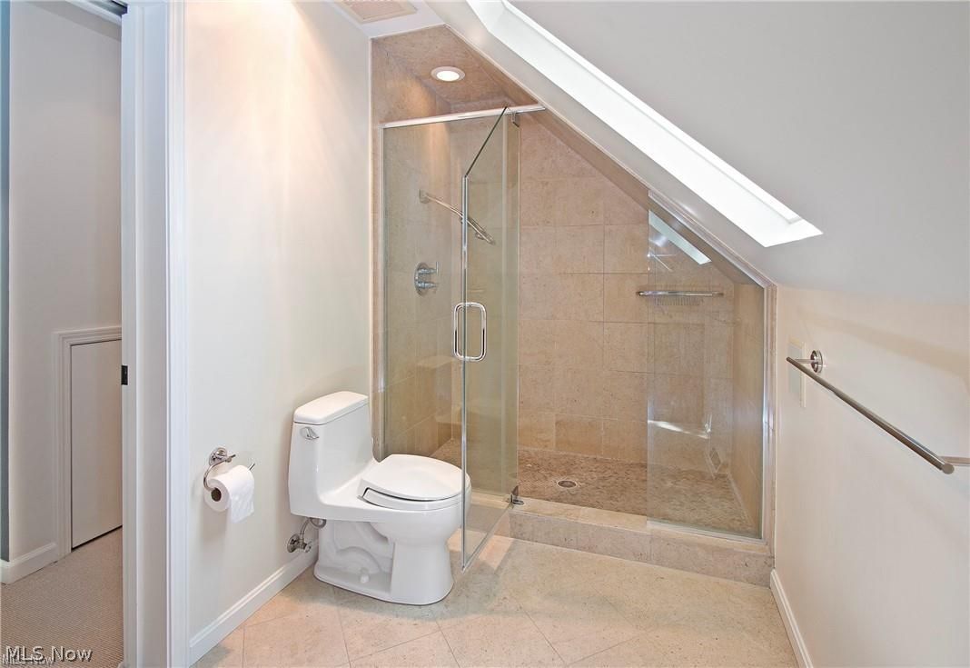 8282 Valley Drive Chagrin Falls OH 44023