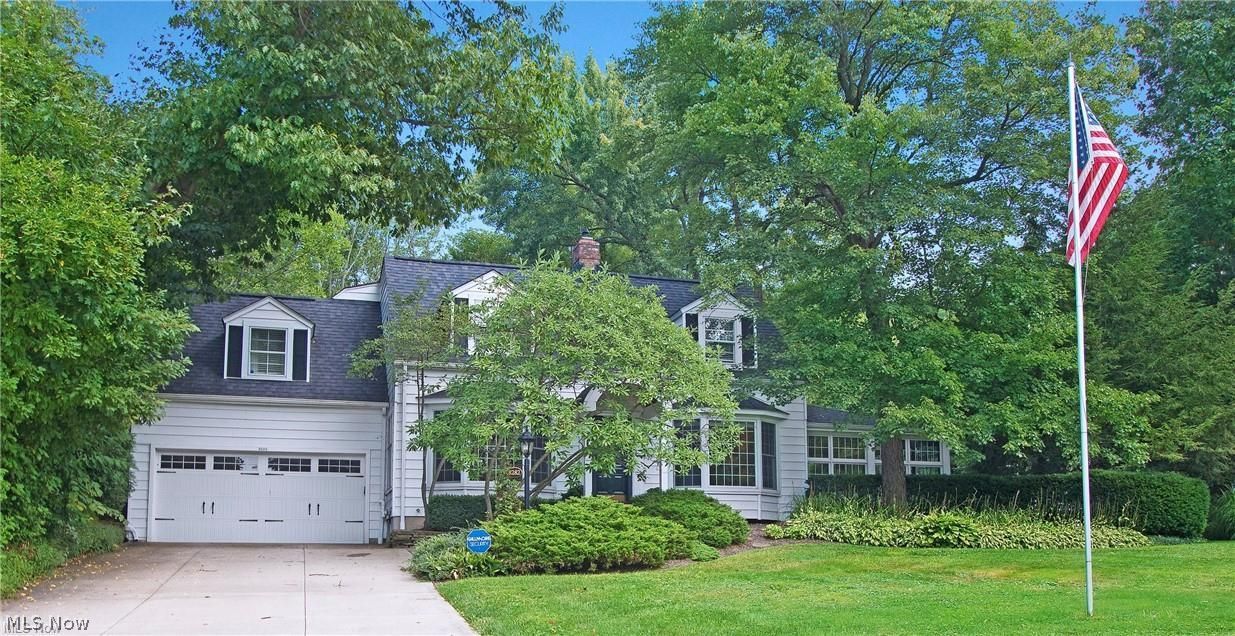 8282 Valley Drive Chagrin Falls OH 44023