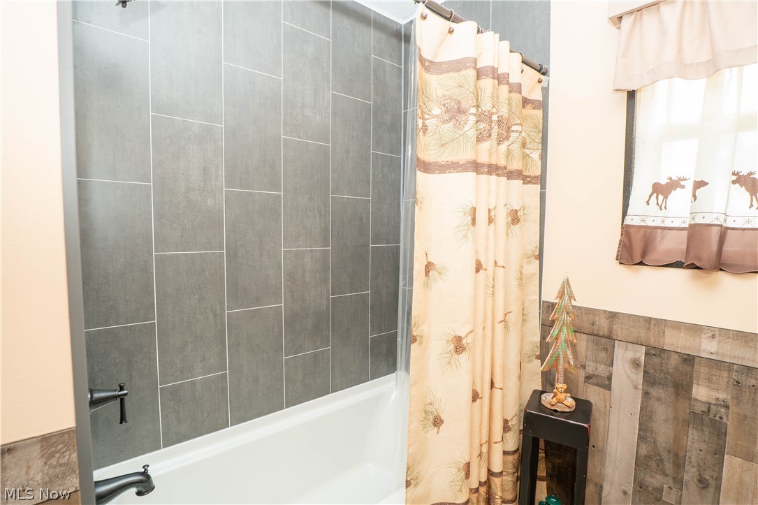 8835 Dover Road Apple Creek OH 44606