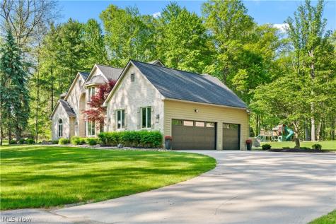 5130 Hecker Drive Richfield OH 44141