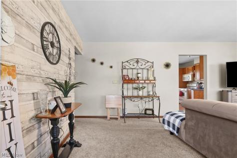 126 Clinton Avenue Akron OH 44301
