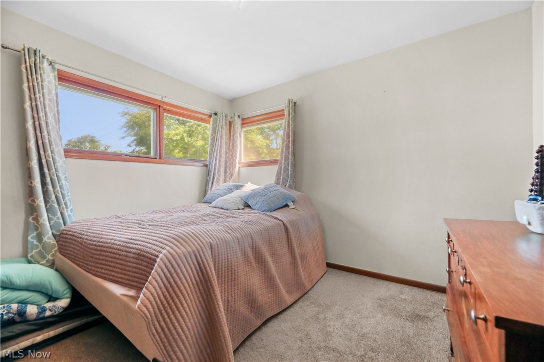 126 Clinton Avenue Akron OH 44301