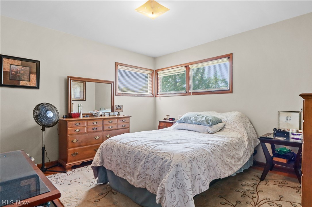 126 Clinton Avenue Akron OH 44301