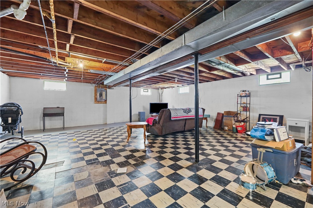 126 Clinton Avenue Akron OH 44301