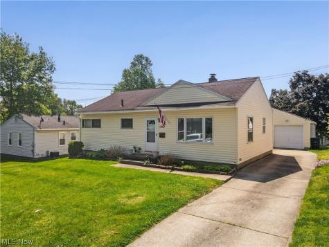 126 Clinton Avenue Akron OH 44301