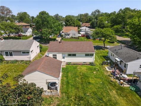 126 Clinton Avenue Akron OH 44301