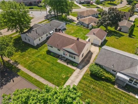 126 Clinton Avenue Akron OH 44301