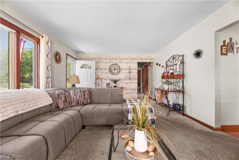 126 Clinton Avenue Akron OH 44301