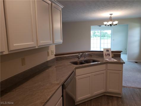158 Stonecrest Trail Elyria OH 44035
