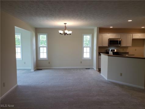 158 Stonecrest Trail Elyria OH 44035