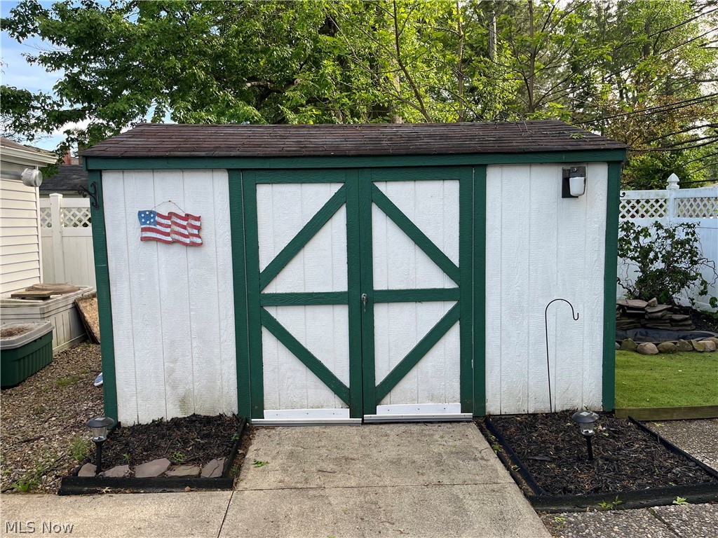 25540 Chatworth Drive Euclid OH 44117