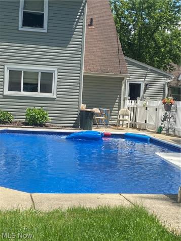 25540 Chatworth Drive Euclid OH 44117