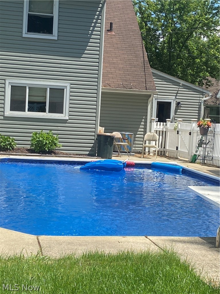25540 Chatworth Drive Euclid OH 44117