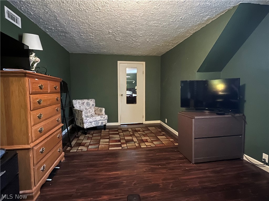 25540 Chatworth Drive Euclid OH 44117