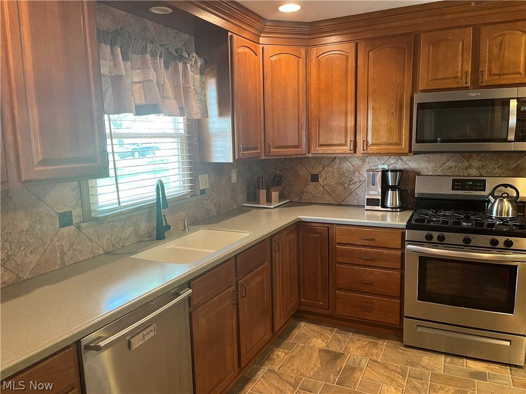 25540 Chatworth Drive Euclid OH 44117