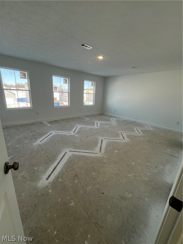 413 Pheasant Run Elyria OH 44035
