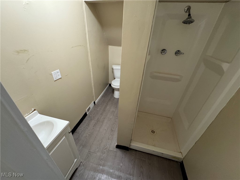 520 Ardella Avenue Akron OH 44306