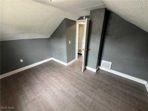 520 Ardella Avenue Akron OH 44306