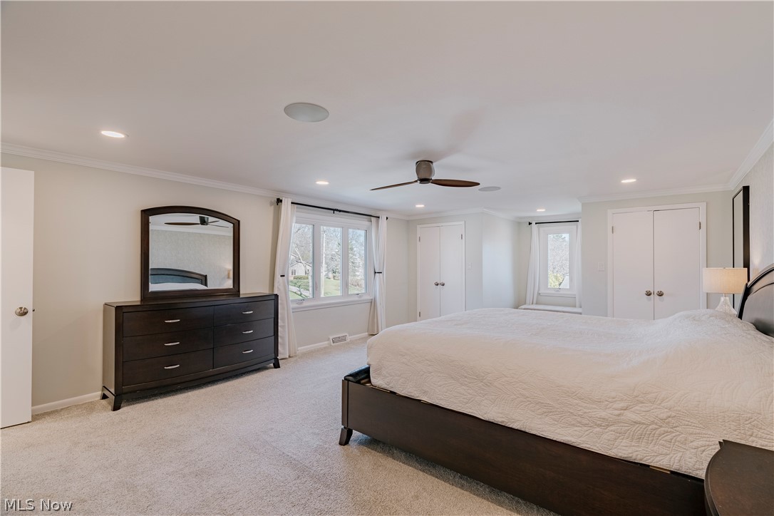 2711 Green Road Shaker Heights OH 44122