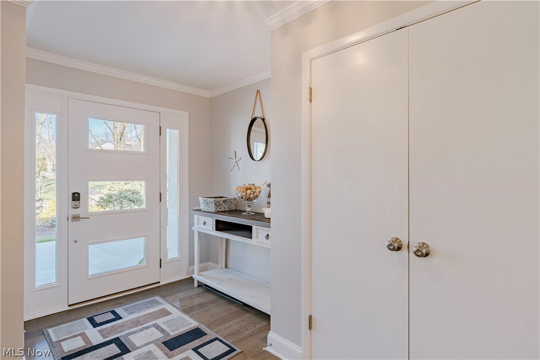 2711 Green Road Shaker Heights OH 44122