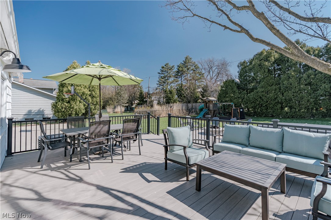 2711 Green Road Shaker Heights OH 44122