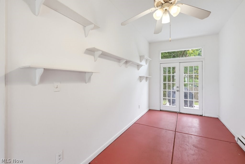 32 Oakwood Avenue Bedford OH 44146