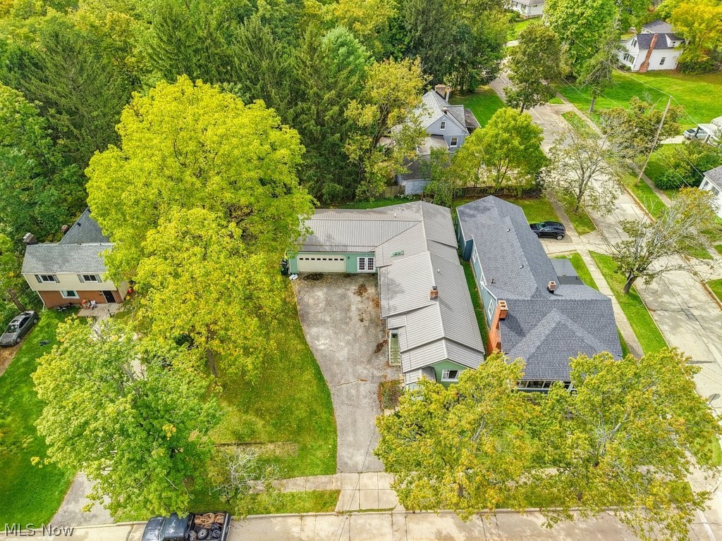 32 Oakwood Avenue Bedford OH 44146