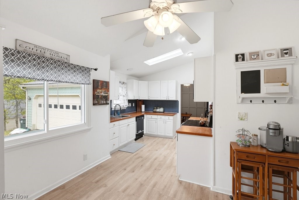 32 Oakwood Avenue Bedford OH 44146