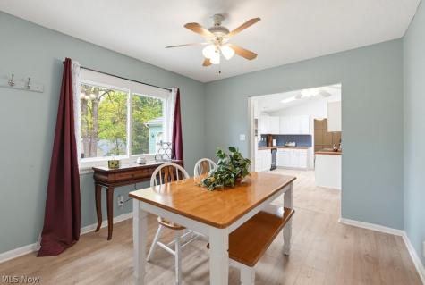 32 Oakwood Avenue Bedford OH 44146