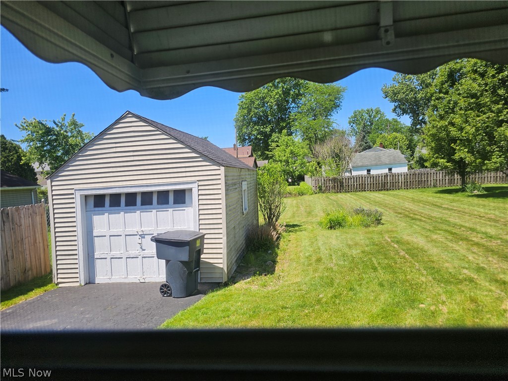 614 Meadowbrook Avenue SE Warren OH 44484