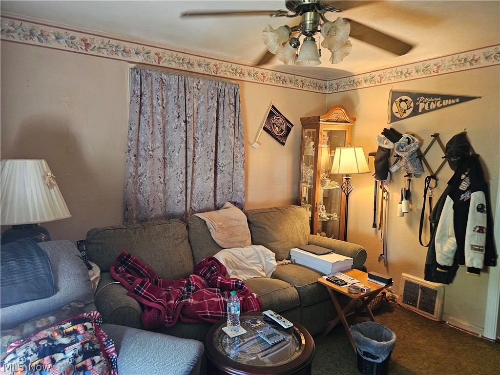 614 Meadowbrook Avenue SE Warren OH 44484