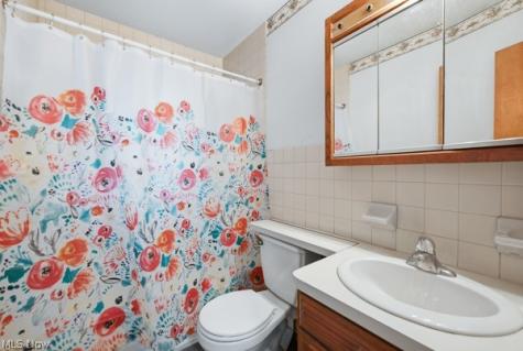 29940 Phillips Avenue Wickliffe OH 44092
