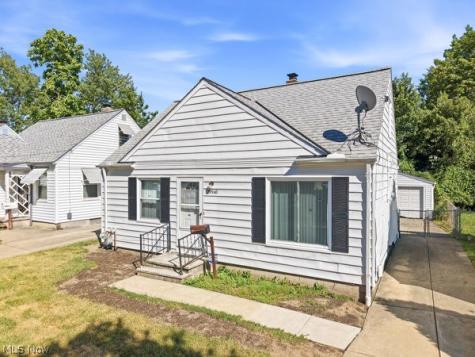 29940 Phillips Avenue Wickliffe OH 44092